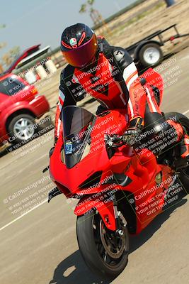 media/Sep-20-2025-TrackDaz (Sat) [[27f0cde673]]/Around the Pits/